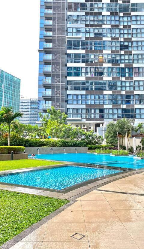 Uptown Parksuites Taguig Exterior foto